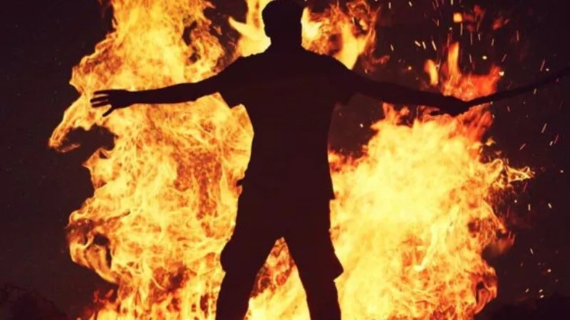 Ngủ nằm mơ thấy bản thân mình bị bốc cháy